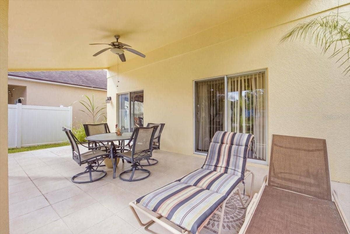 13728 HIDDEN FOREST CIRCLE, Orlando, FL 32828 Back Porch R
