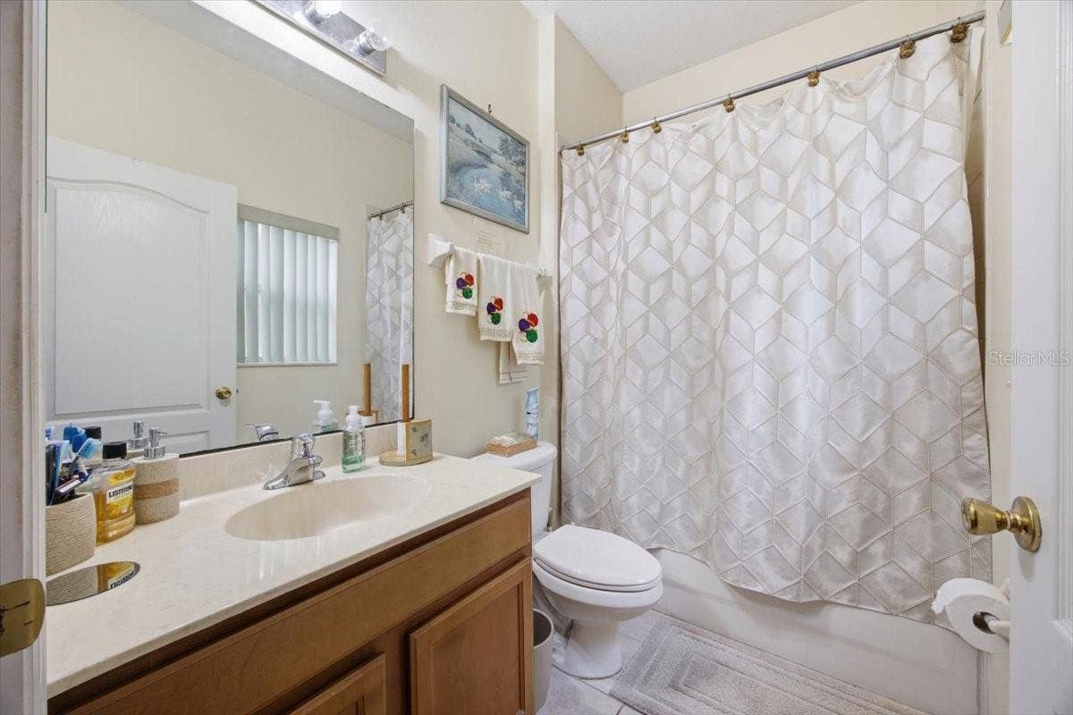 13728 HIDDEN FOREST CIRCLE, Orlando, FL 32828 Bath 3
