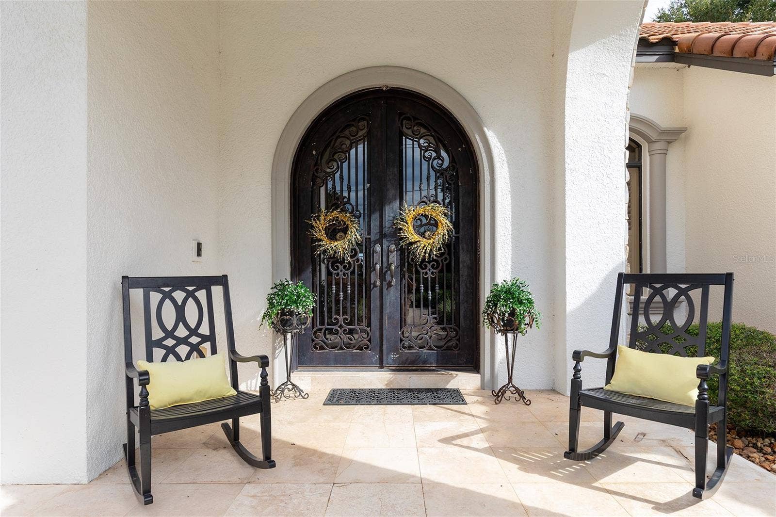 Exterior Entry