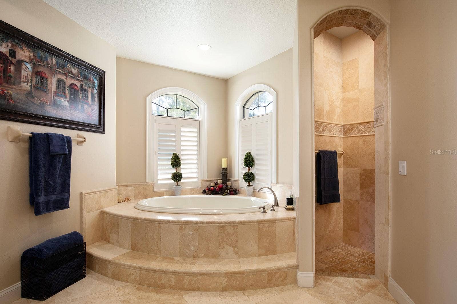 Master Tub/Shower Entrance