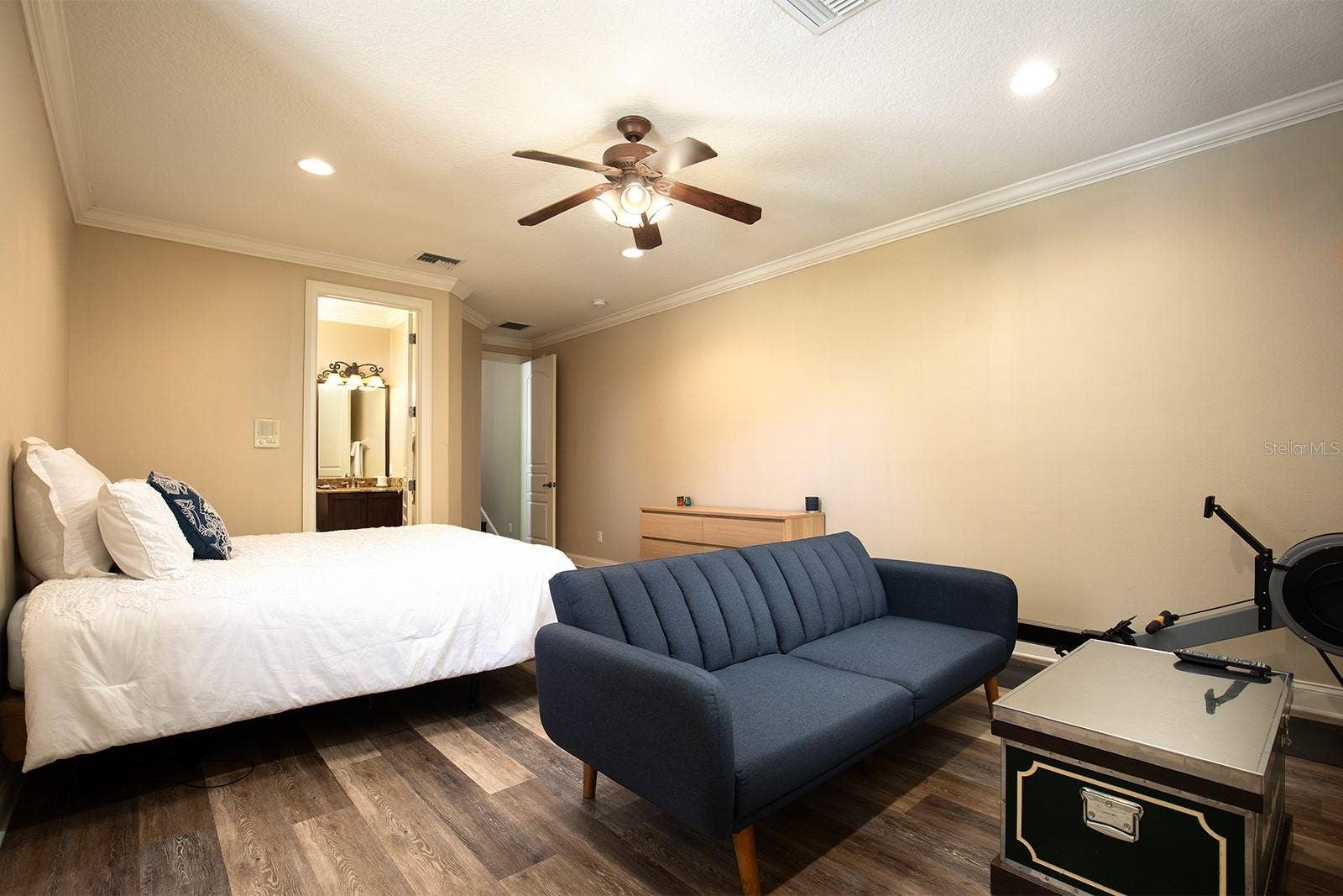 Upstairs Bedroom 3