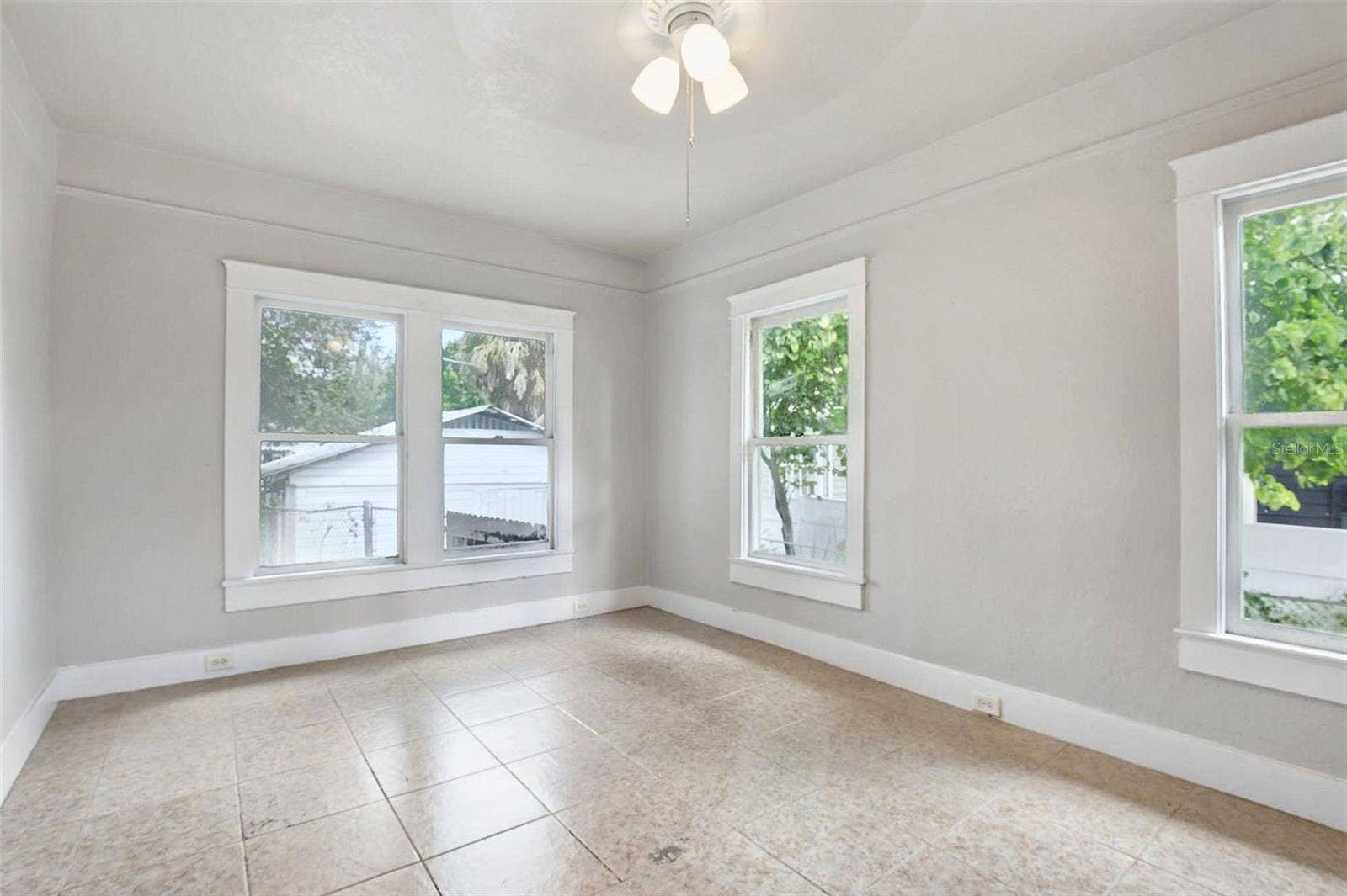 508 E HUGH STREET, Tampa, FL 33603 508 E HUGH STREET, Tampa, FL 33603