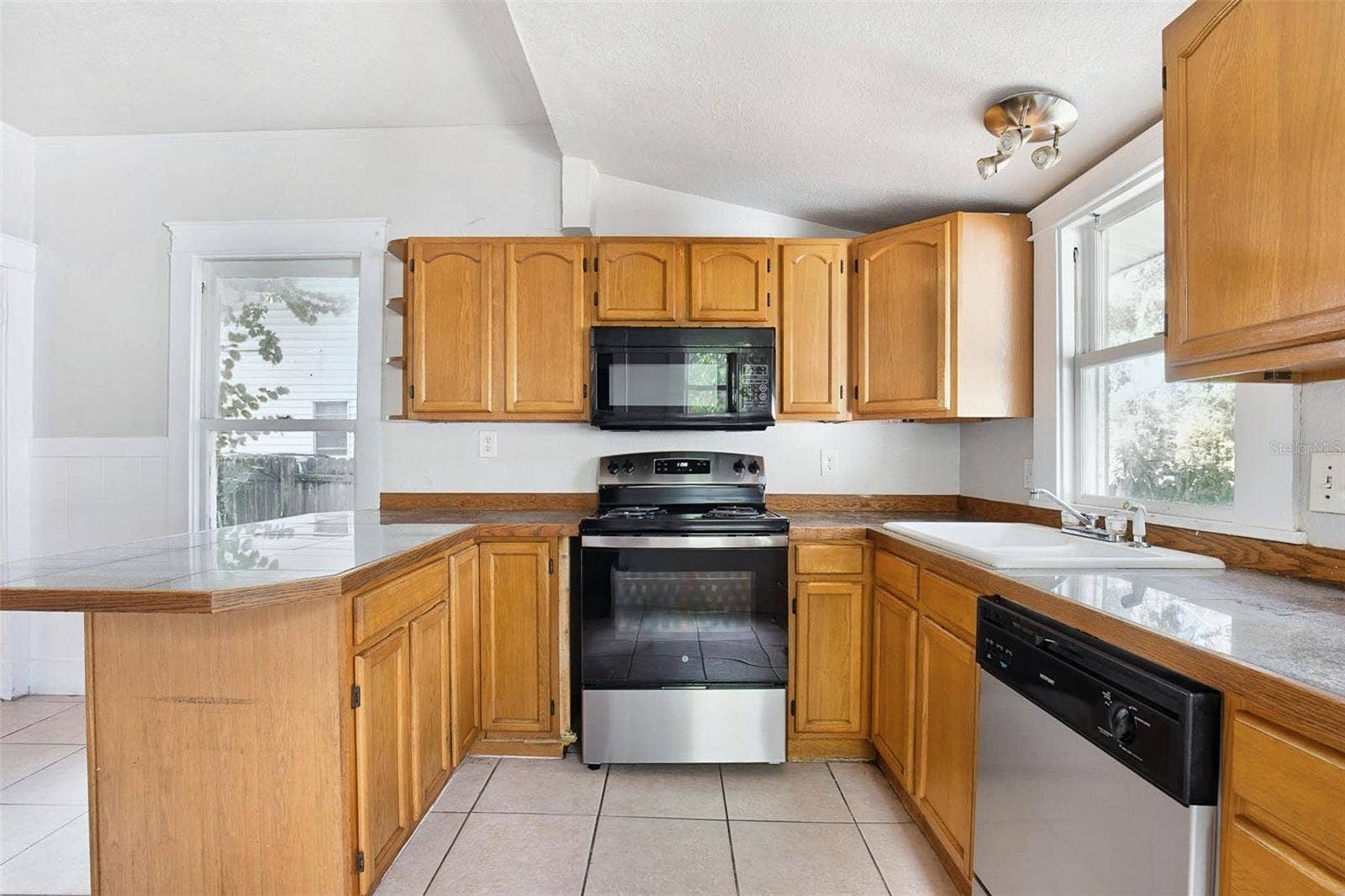 508 E HUGH STREET, Tampa, FL 33603 508 E HUGH STREET, Tampa, FL 33603