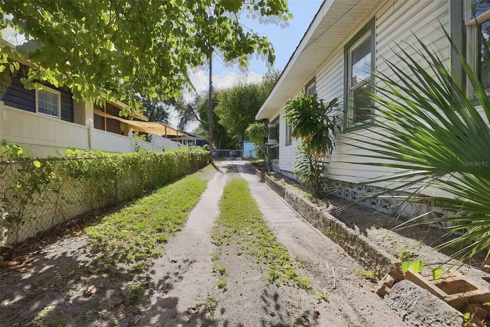 508 E HUGH STREET, Tampa, FL 33603 508 E HUGH STREET, Tampa, FL 33603