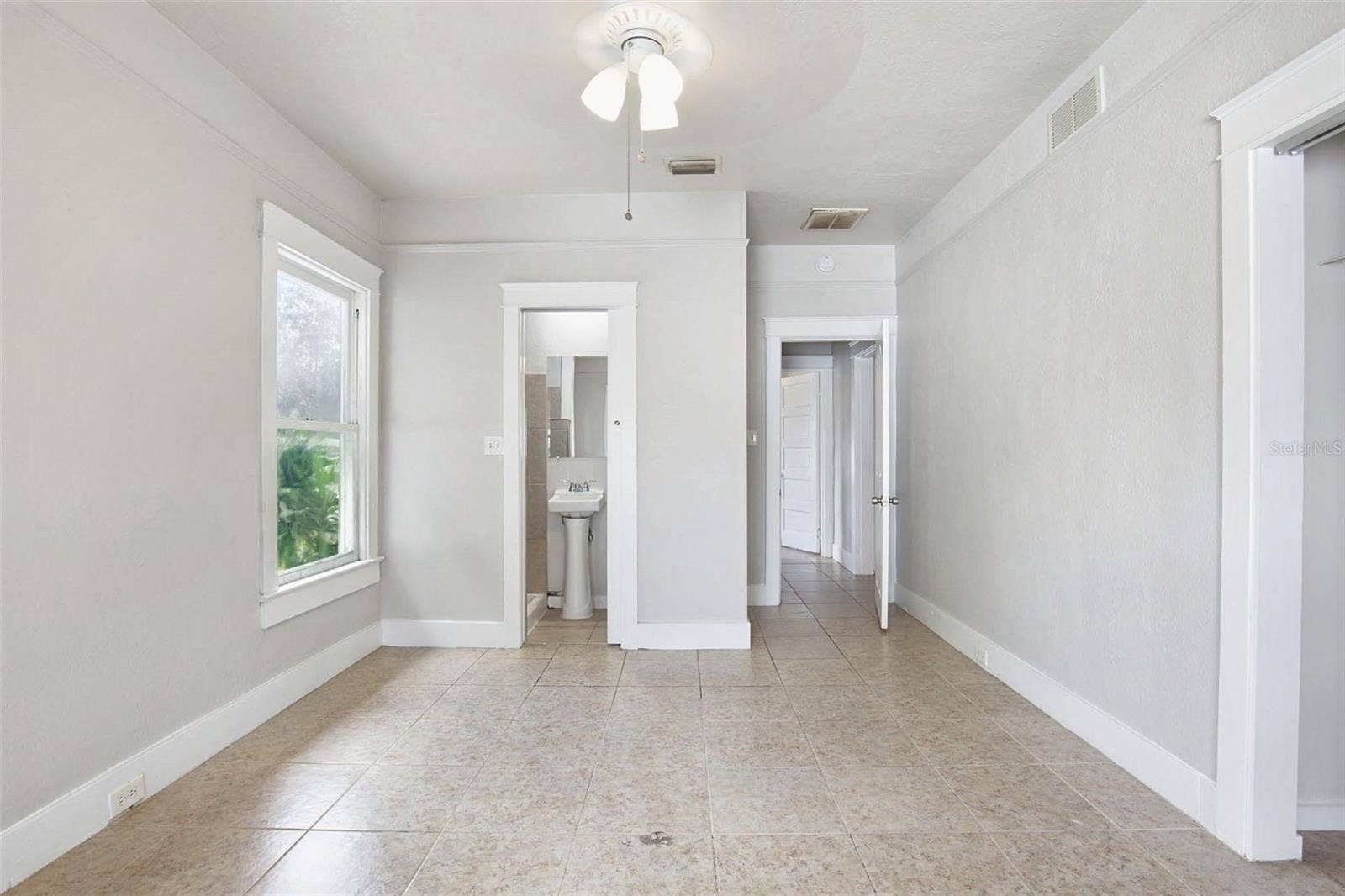 508 E HUGH STREET, Tampa, FL 33603 508 E HUGH STREET, Tampa, FL 33603