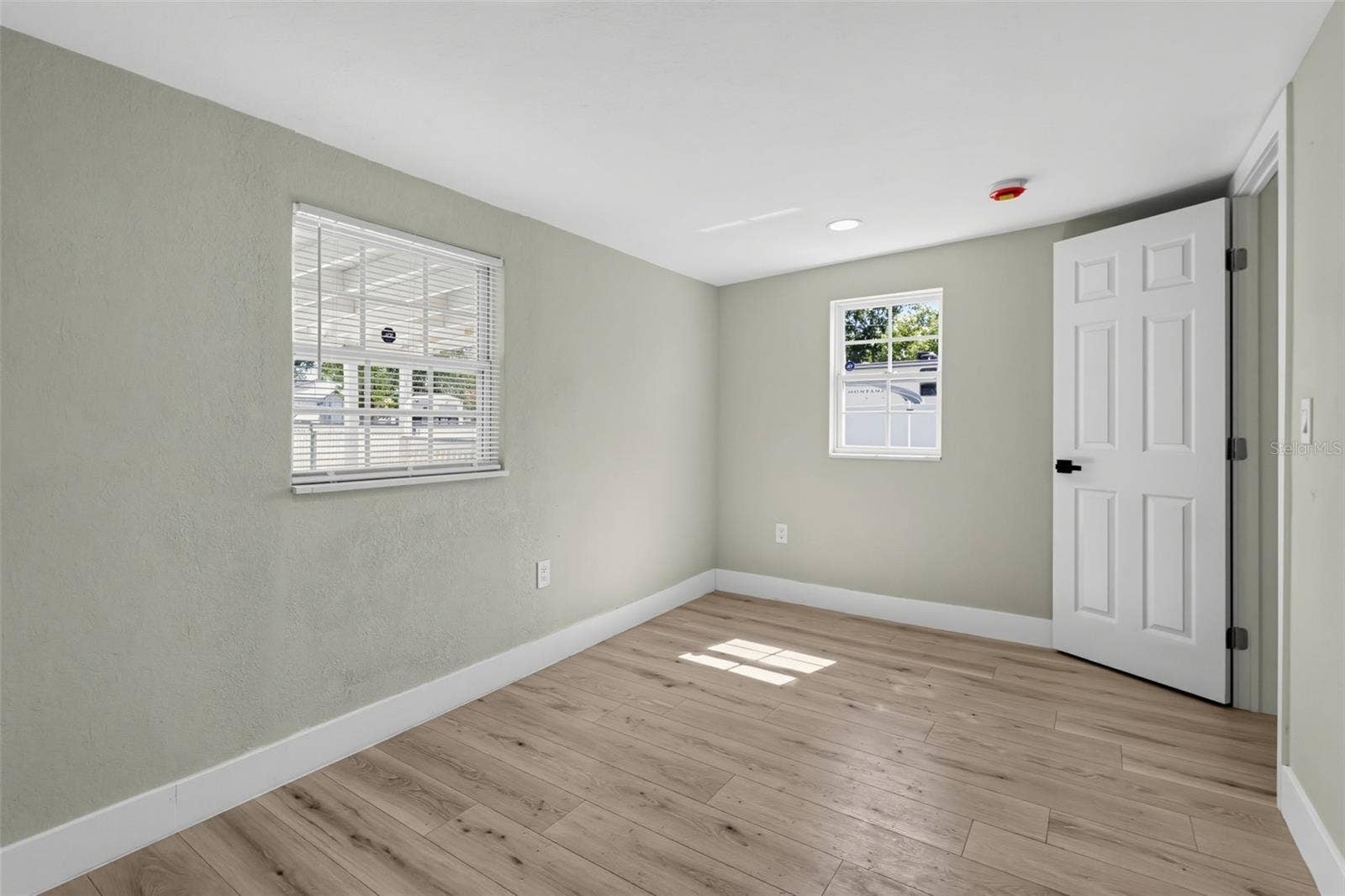 1423 MASSACHUSETTS AVENUE, St Cloud, FL 34769 1423 MASSACHUSETTS AVENUE, St Cloud, FL 34769
