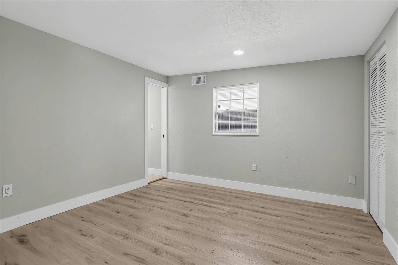 1423 MASSACHUSETTS AVENUE, St Cloud, FL 34769 1423 MASSACHUSETTS AVENUE, St Cloud, FL 34769
