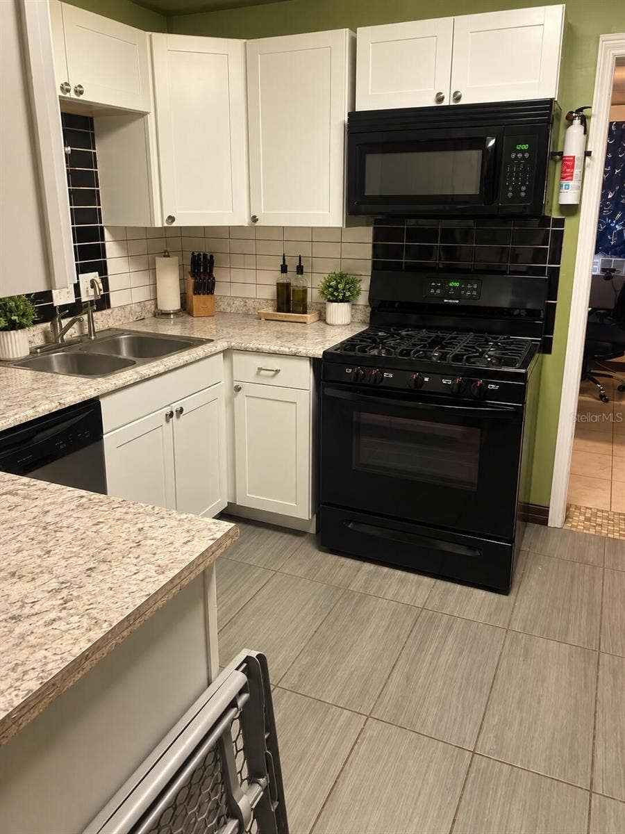 932 HART STREET, Lake Wales, FL 33859 932 HART STREET, Lake Wales, FL 33859