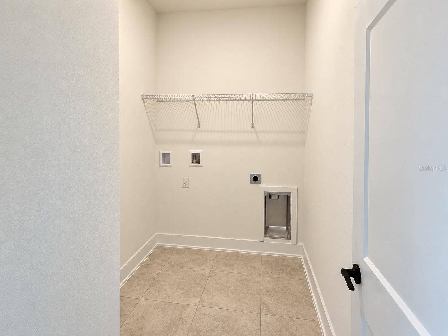 1663 ANN ROSE WAY, Leesburg, FL 34748 Laundry
