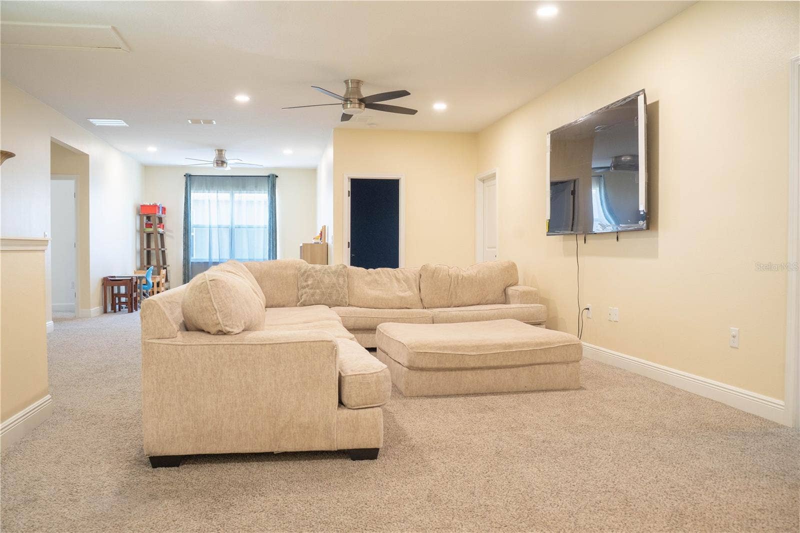 460 AVILA PLACE, Howey In The Hills, FL 34737