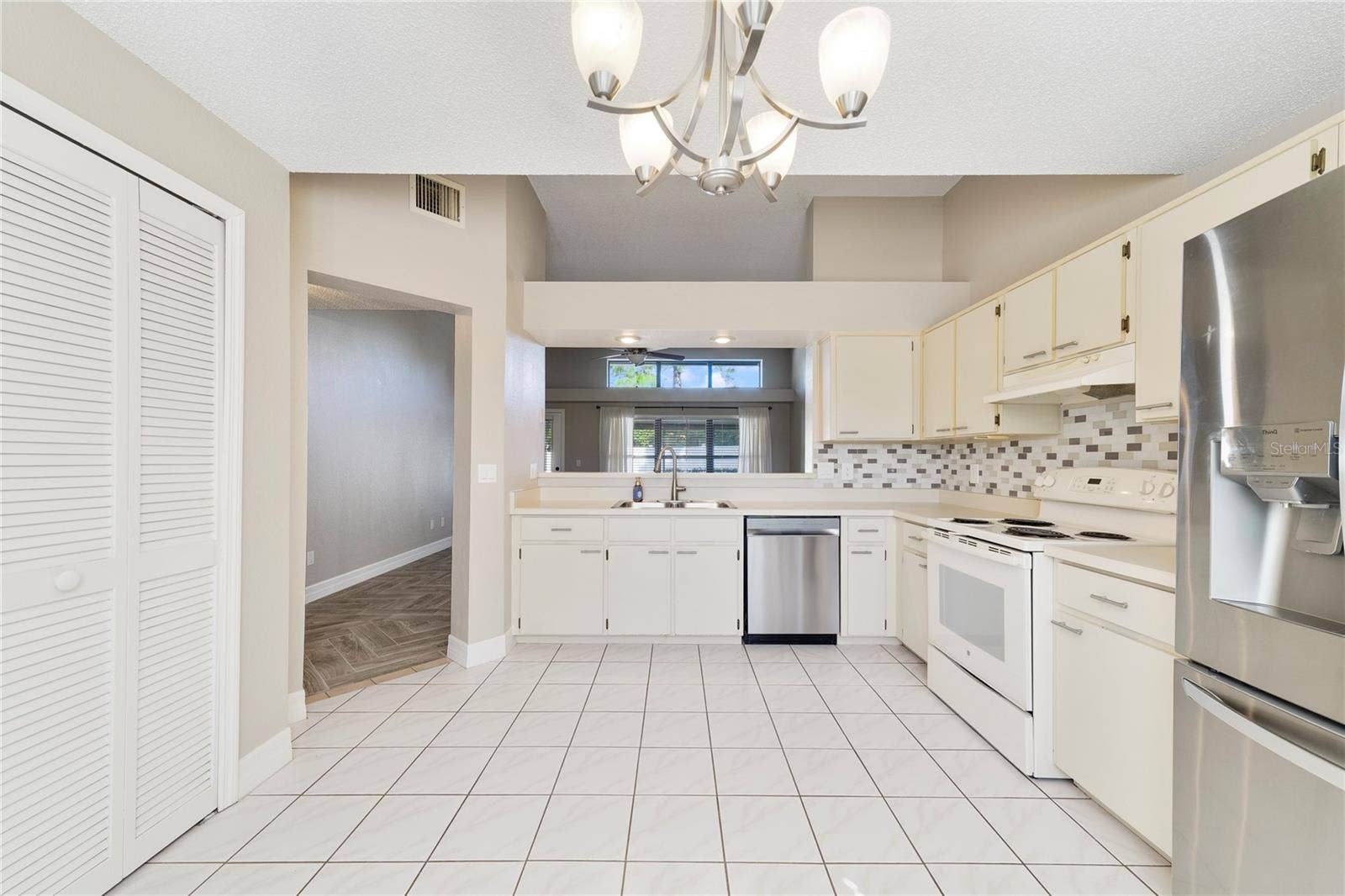11904 DESMAR COURT, Orlando, FL 32821 11904 DESMAR COURT, Orlando, FL 32821