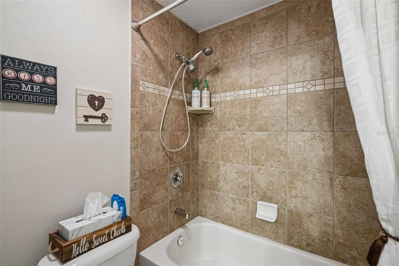 1519 BALSAM WILLOW TRAIL, Orlando, FL 32825 1519 BALSAM WILLOW TRAIL, Orlando, FL 32825