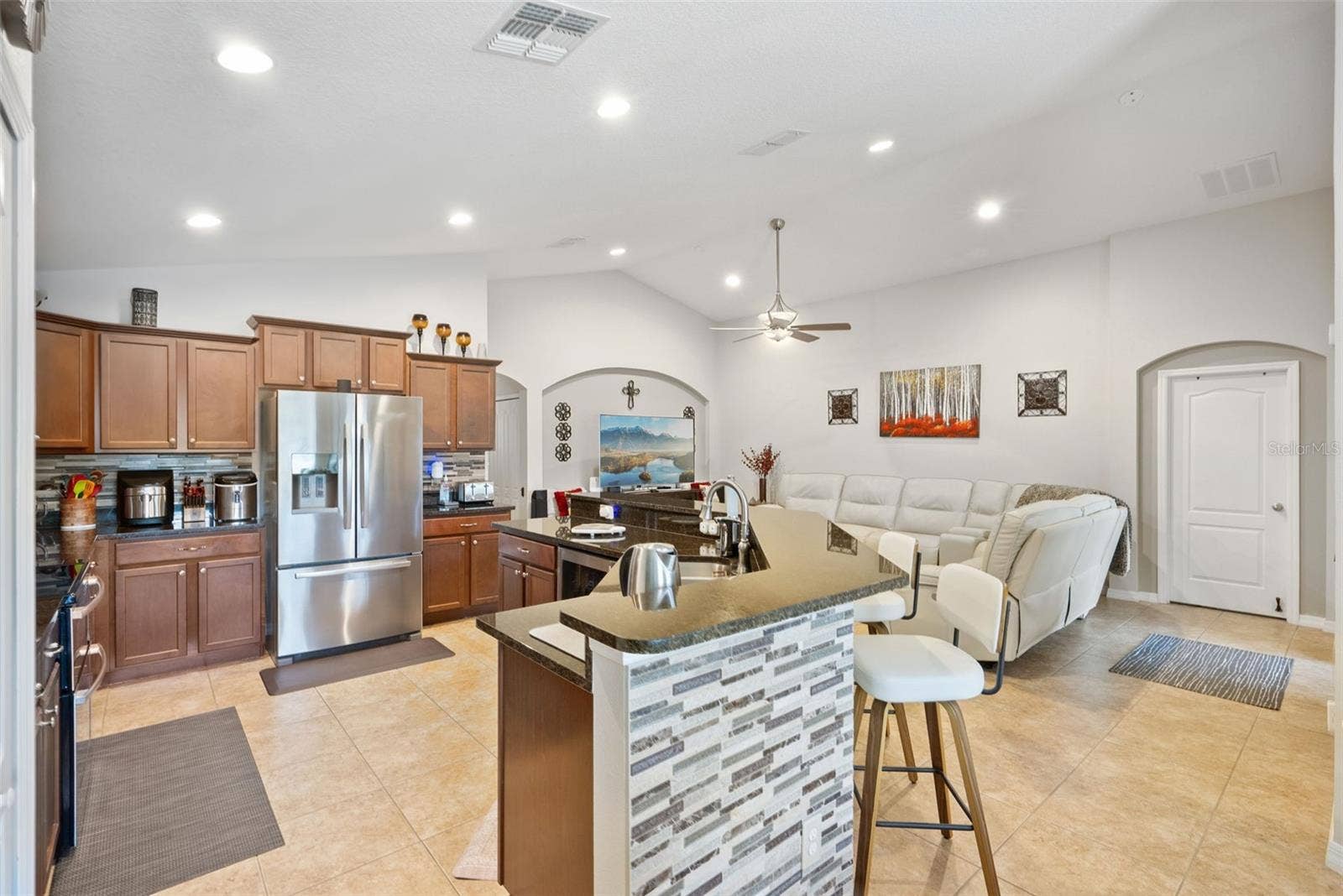1519 BALSAM WILLOW TRAIL, Orlando, FL 32825 1519 BALSAM WILLOW TRAIL, Orlando, FL 32825