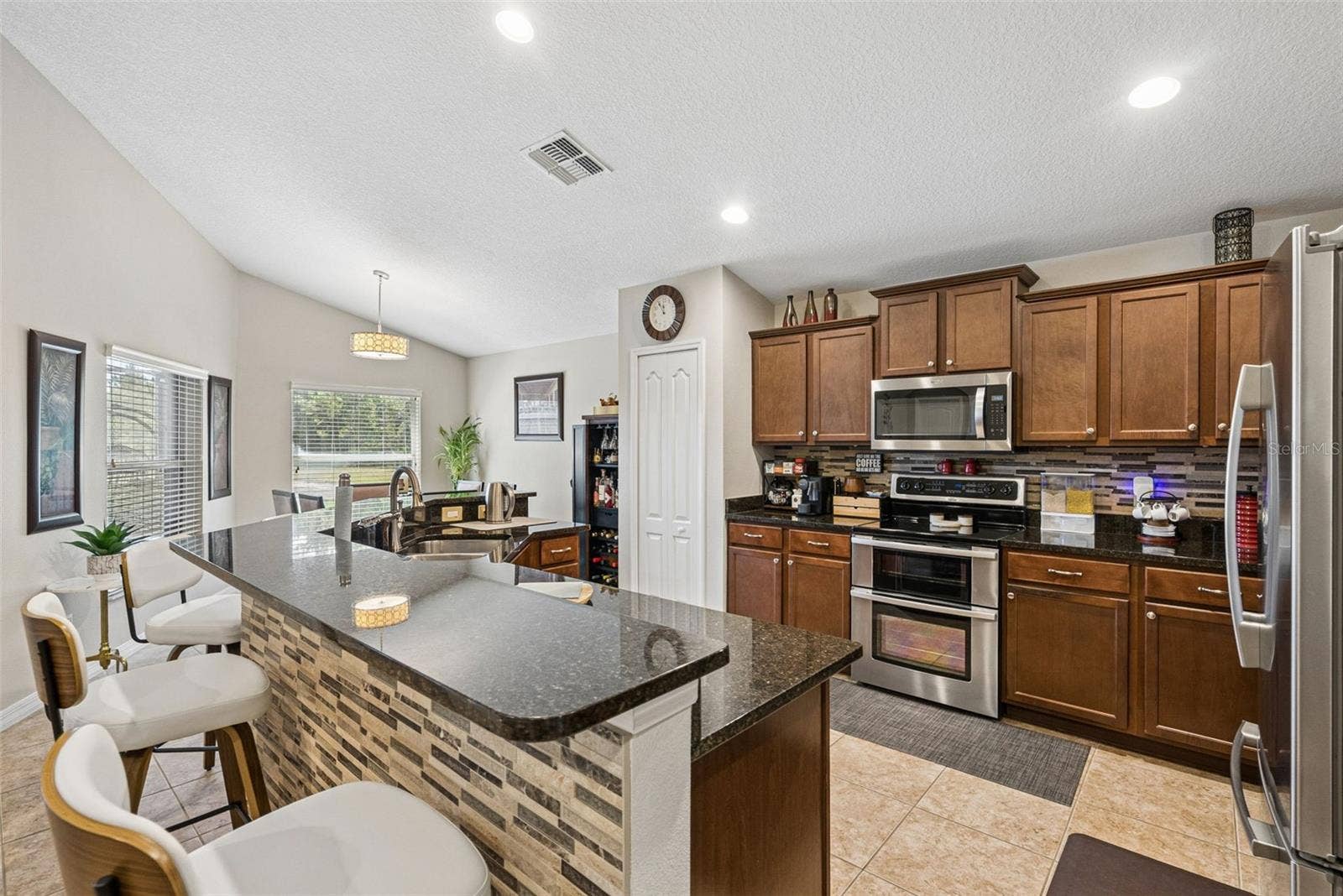 1519 BALSAM WILLOW TRAIL, Orlando, FL 32825 1519 BALSAM WILLOW TRAIL, Orlando, FL 32825