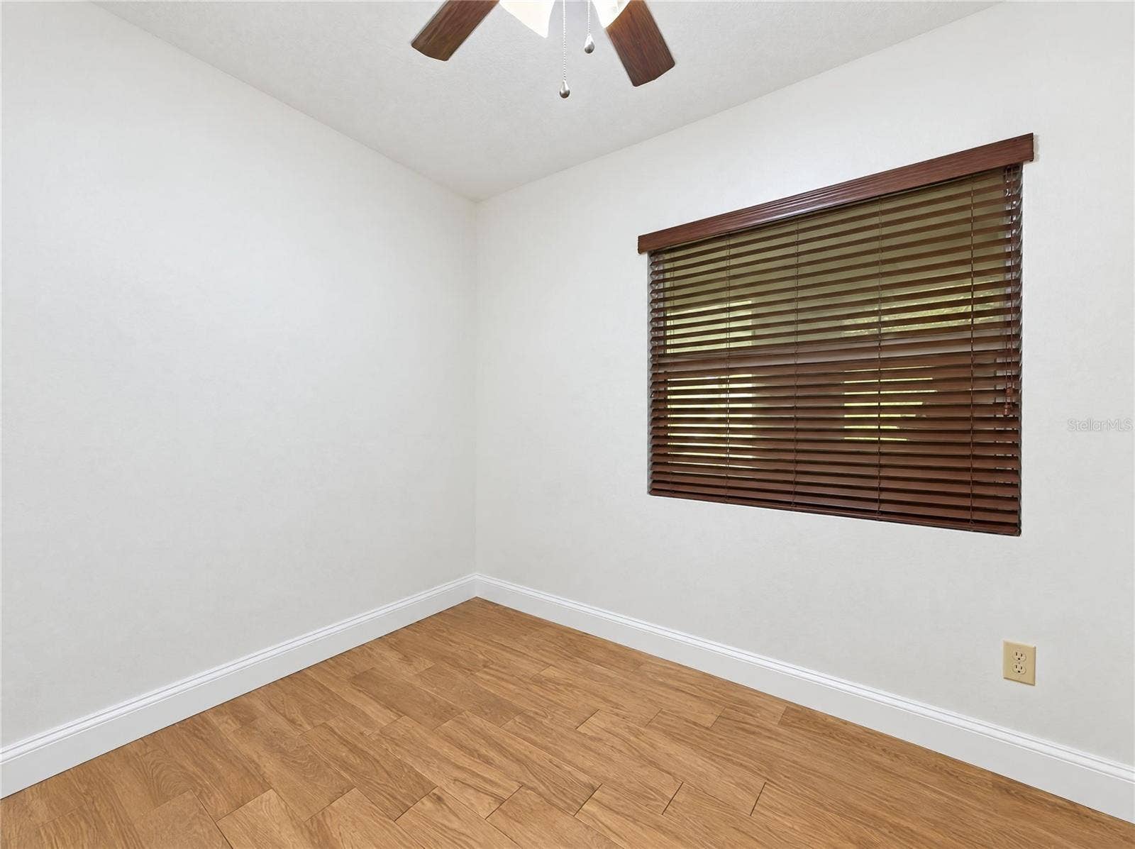 3205 W ROGERS AVENUE, Tampa, FL 33611 3205 W ROGERS AVENUE, Tampa, FL 33611