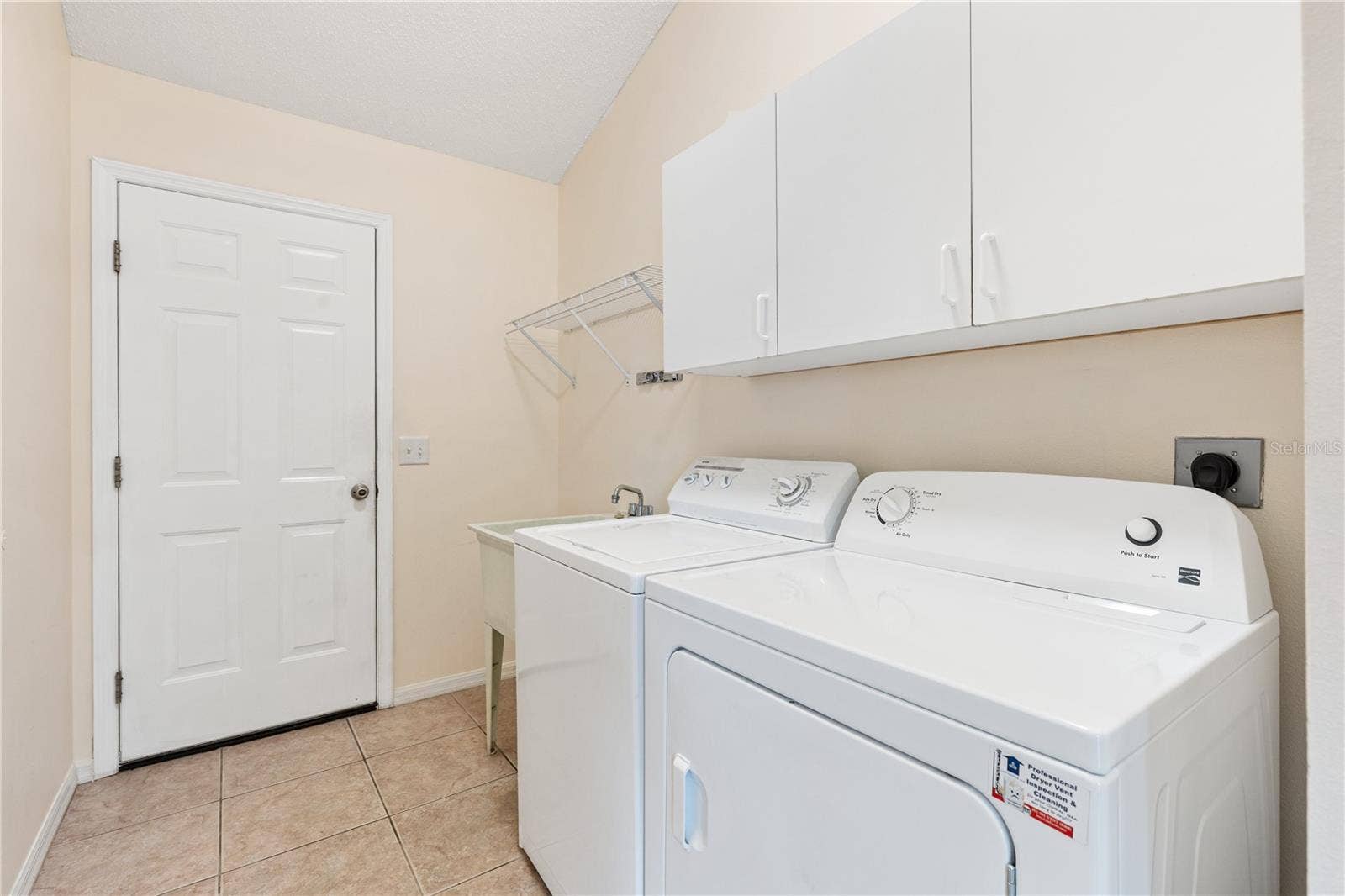 2055 PALO ALTO AVENUE, The Villages, FL 32159 2055 PALO ALTO AVENUE, The Villages, FL 32159