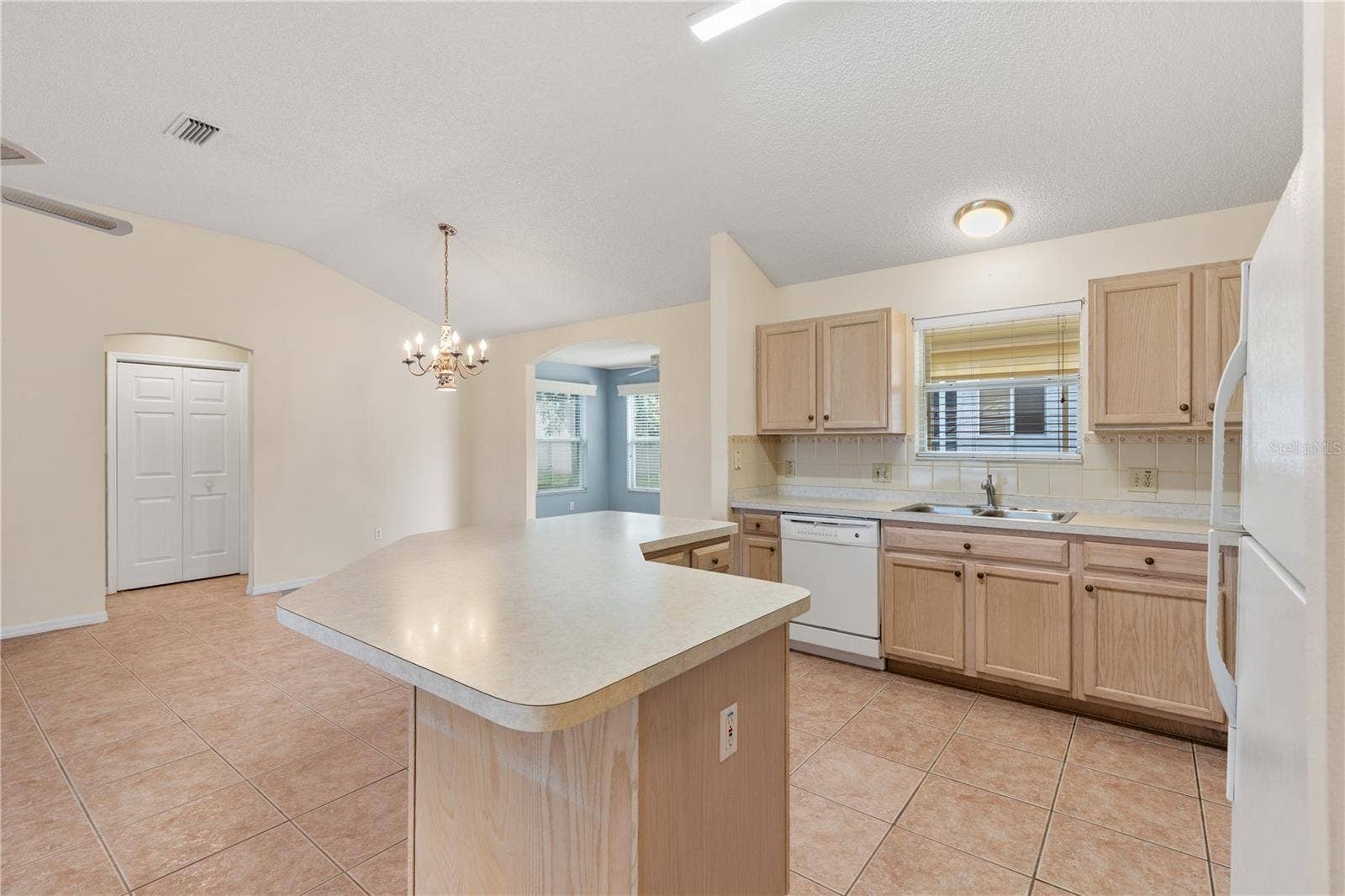 2055 PALO ALTO AVENUE, The Villages, FL 32159 2055 PALO ALTO AVENUE, The Villages, FL 32159