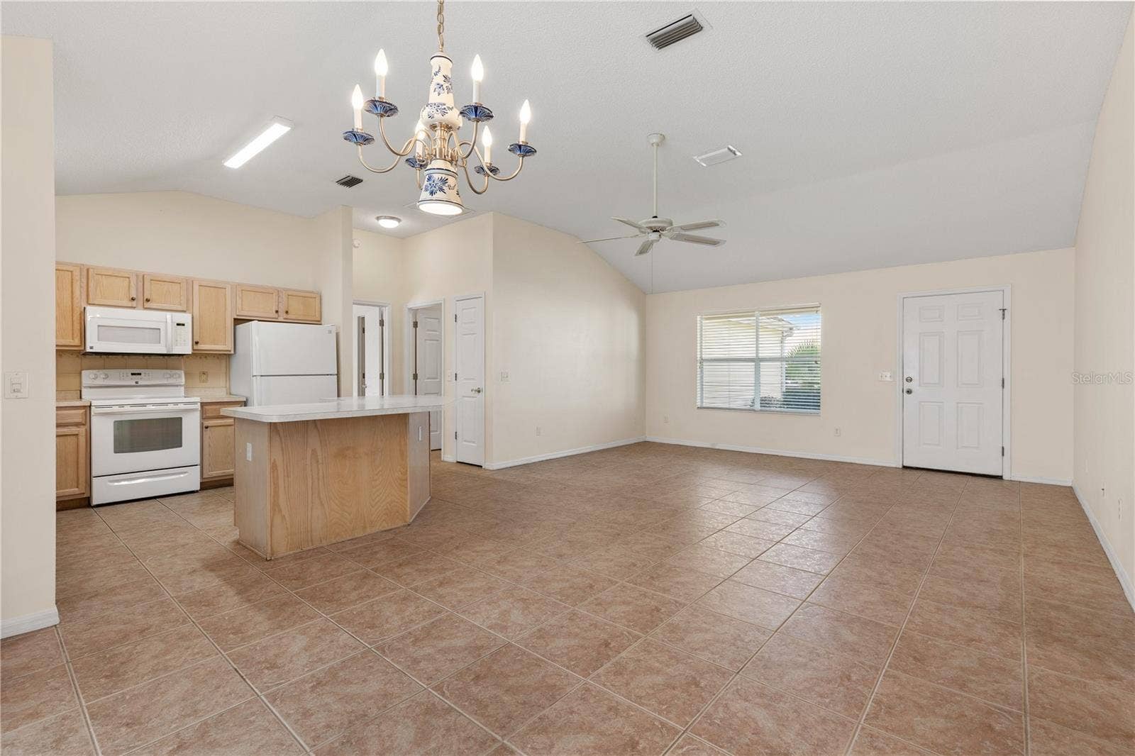 2055 PALO ALTO AVENUE, The Villages, FL 32159 2055 PALO ALTO AVENUE, The Villages, FL 32159