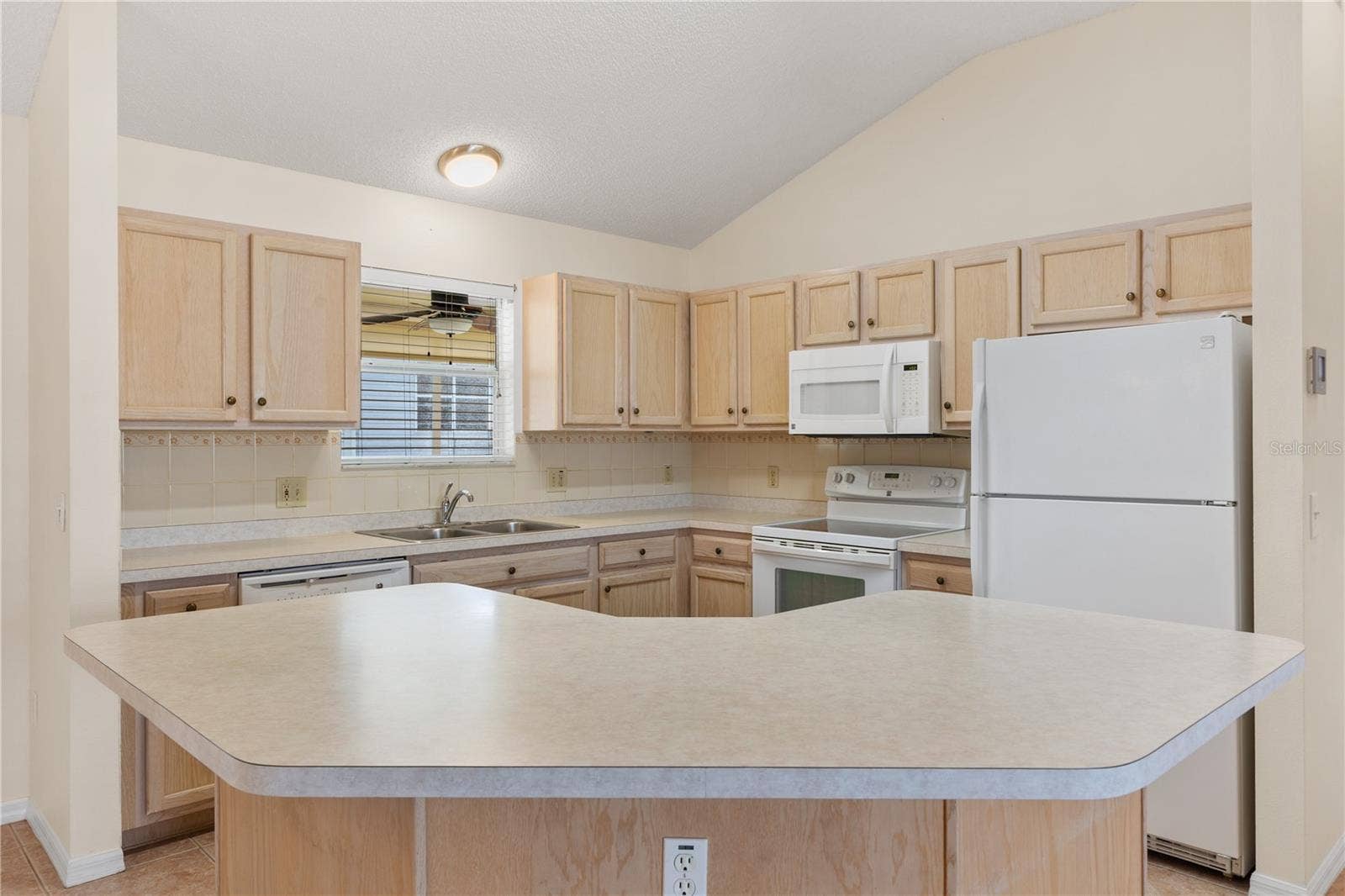 2055 PALO ALTO AVENUE, The Villages, FL 32159 2055 PALO ALTO AVENUE, The Villages, FL 32159
