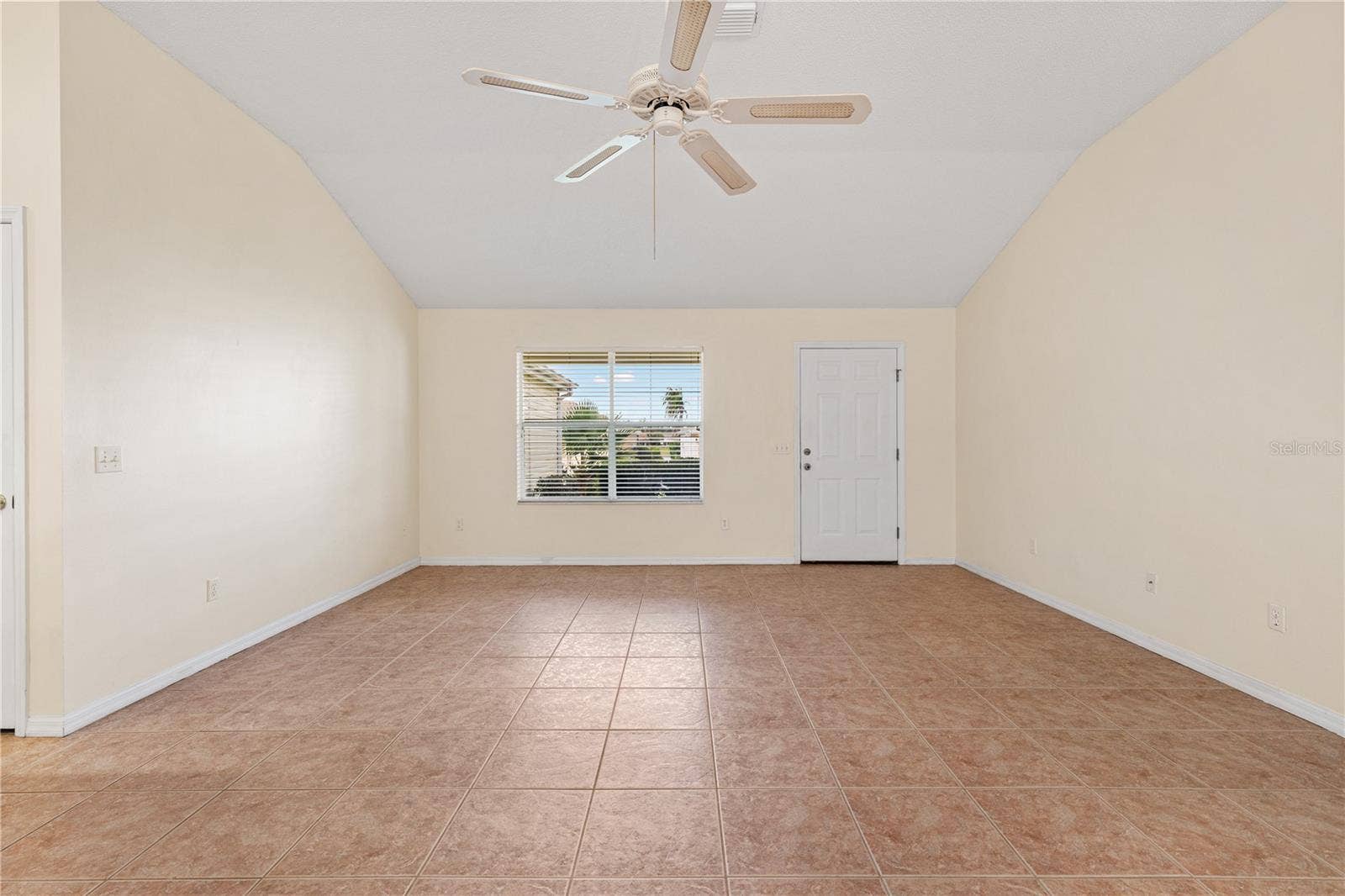 2055 PALO ALTO AVENUE, The Villages, FL 32159 2055 PALO ALTO AVENUE, The Villages, FL 32159