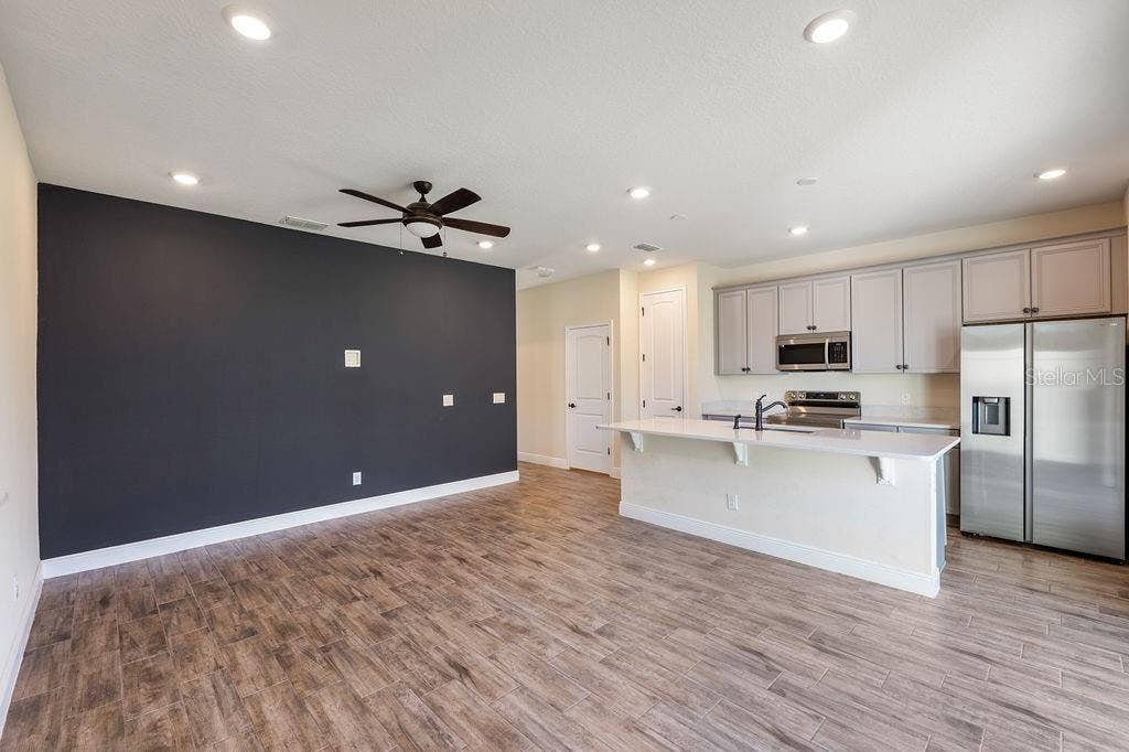 2910 CASTAWAY LANE, Kissimmee, FL 34747 Living Room