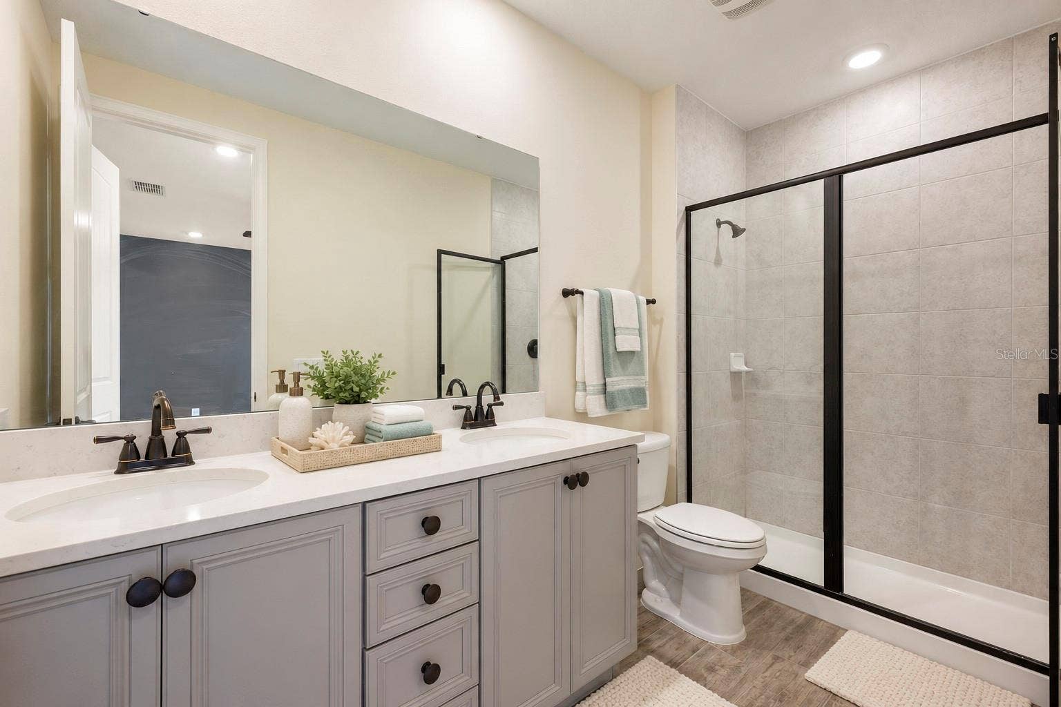 2910 CASTAWAY LANE, Kissimmee, FL 34747 Bathroom 2