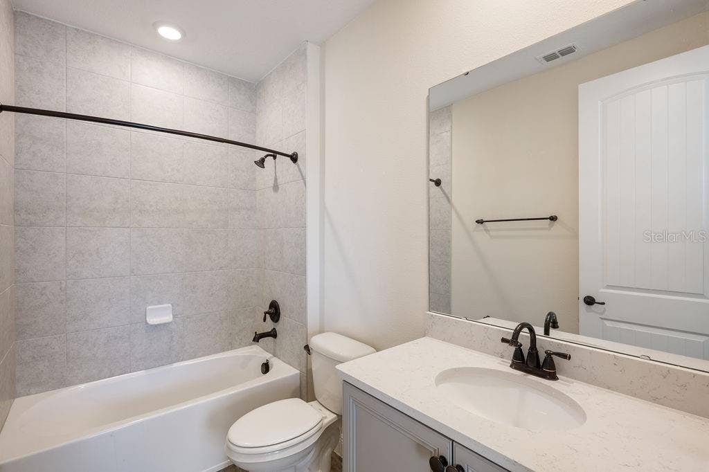 2910 CASTAWAY LANE, Kissimmee, FL 34747 Bathroom 2 upstairs