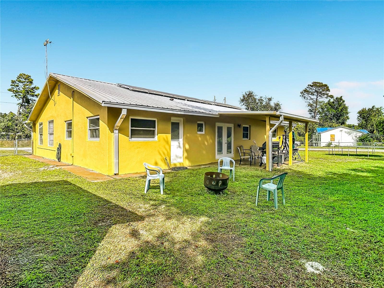 28418 BOUGAINVILLEA AVENUE, Paisley, FL 32767 28418 BOUGAINVILLEA AVENUE, Paisley, FL 32767