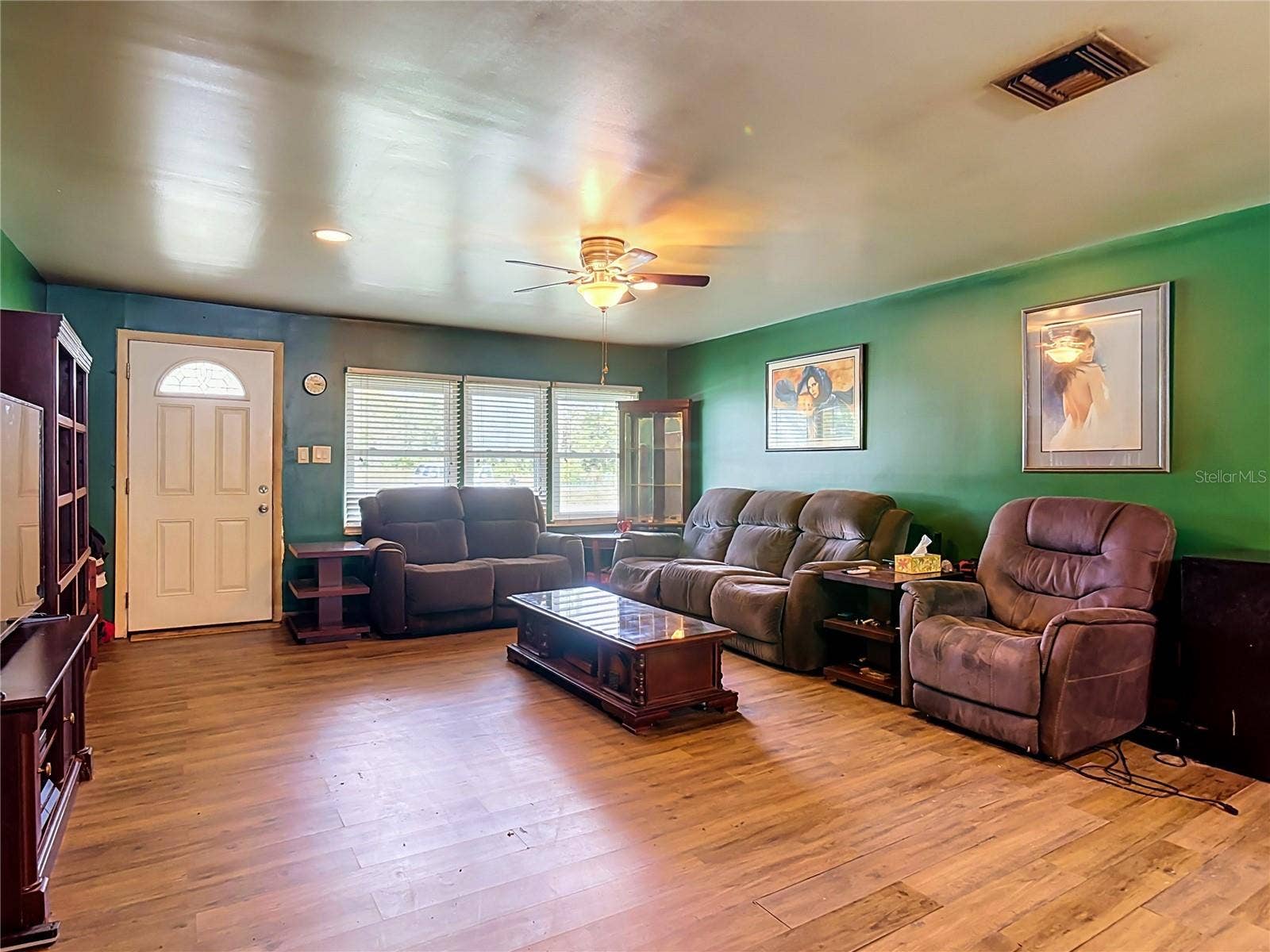 28418 BOUGAINVILLEA AVENUE, Paisley, FL 32767 28418 BOUGAINVILLEA AVENUE, Paisley, FL 32767