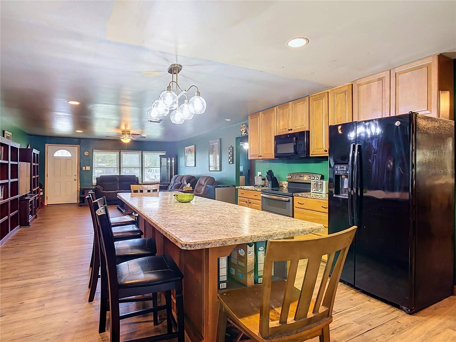 28418 BOUGAINVILLEA AVENUE, Paisley, FL 32767 28418 BOUGAINVILLEA AVENUE, Paisley, FL 32767