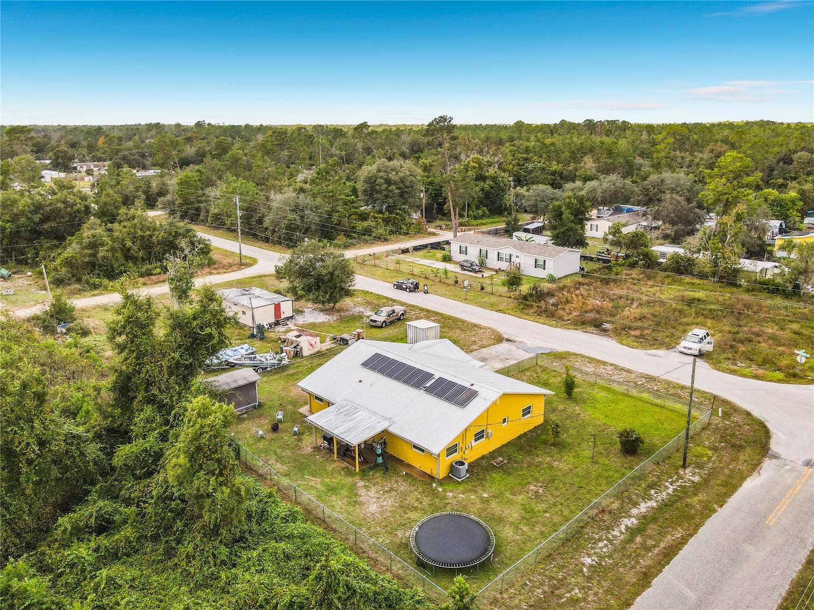 28418 BOUGAINVILLEA AVENUE, Paisley, FL 32767 28418 BOUGAINVILLEA AVENUE, Paisley, FL 32767