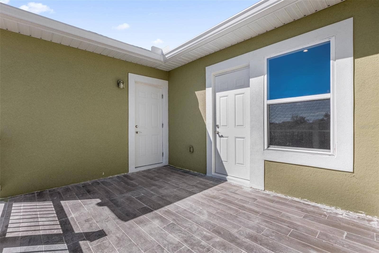 452 LAKE SHORE PARKWAY, Davenport, FL 33896