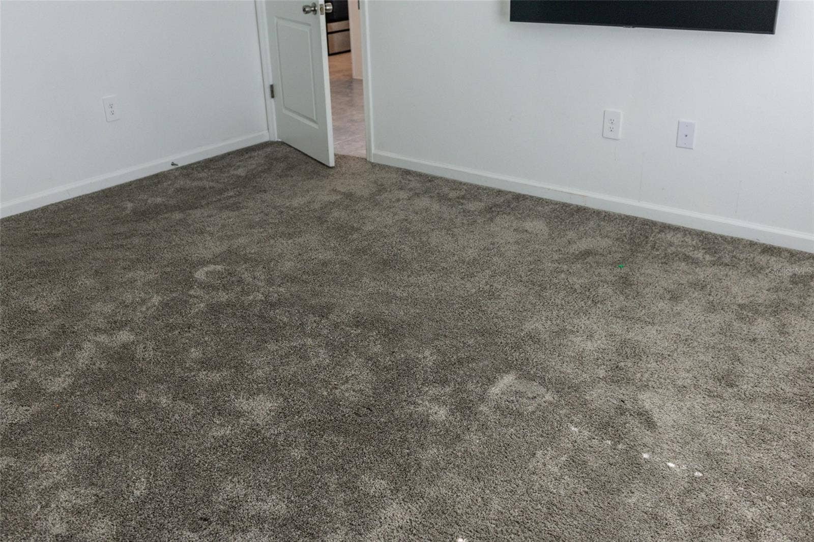 639 DARING DRIVE, Davenport, FL 33837