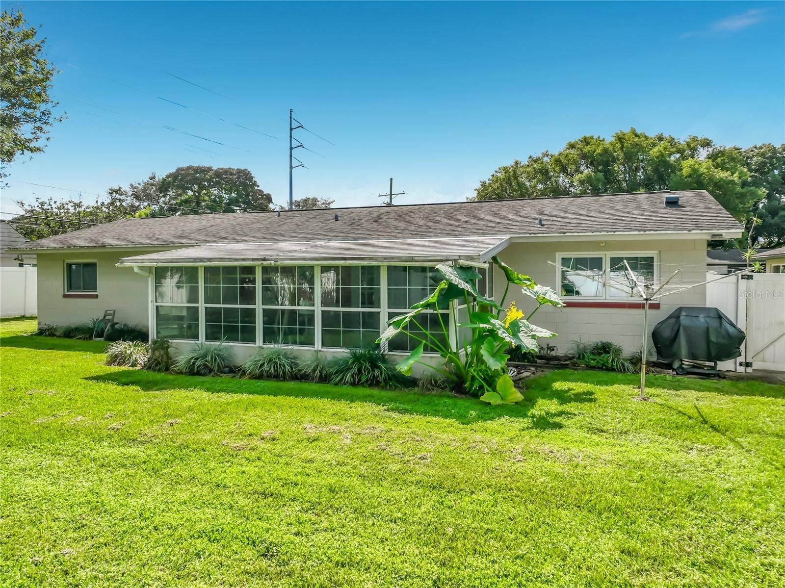 3521 EDLAND DRIVE, Orlando, FL 32806 3521 EDLAND DRIVE, Orlando, FL 32806