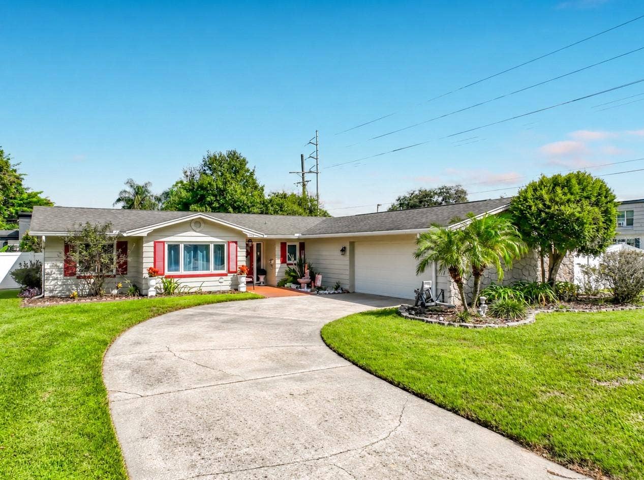 3521 EDLAND DRIVE, Orlando, FL 32806 3521 EDLAND DRIVE, Orlando, FL 32806