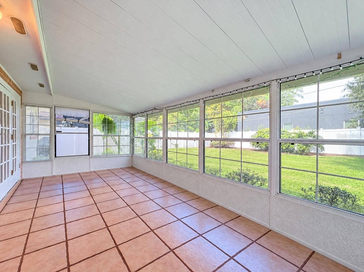 3521 EDLAND DRIVE, Orlando, FL 32806 Virtual furniture removal