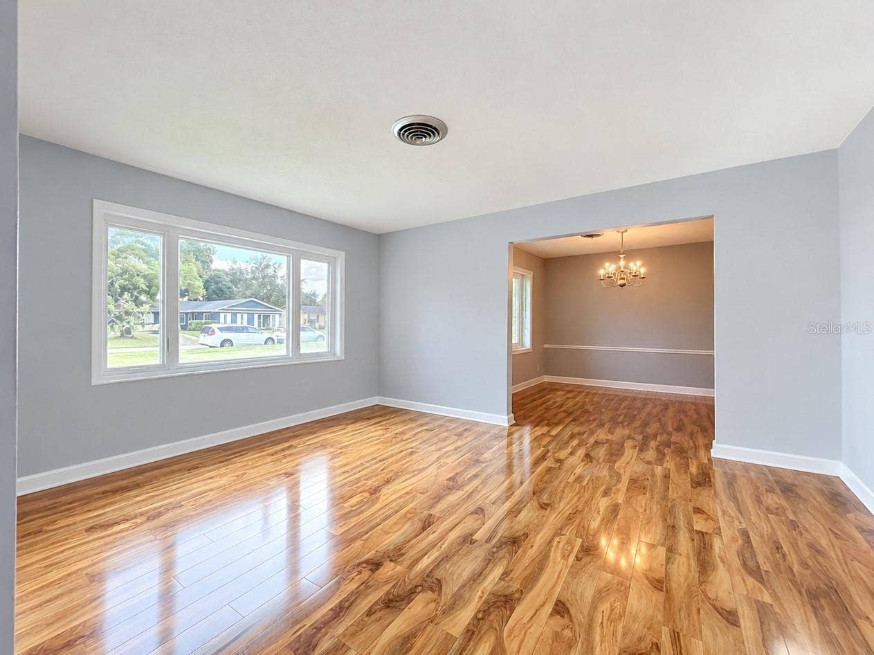 3521 EDLAND DRIVE, Orlando, FL 32806 Virtual furniture removal