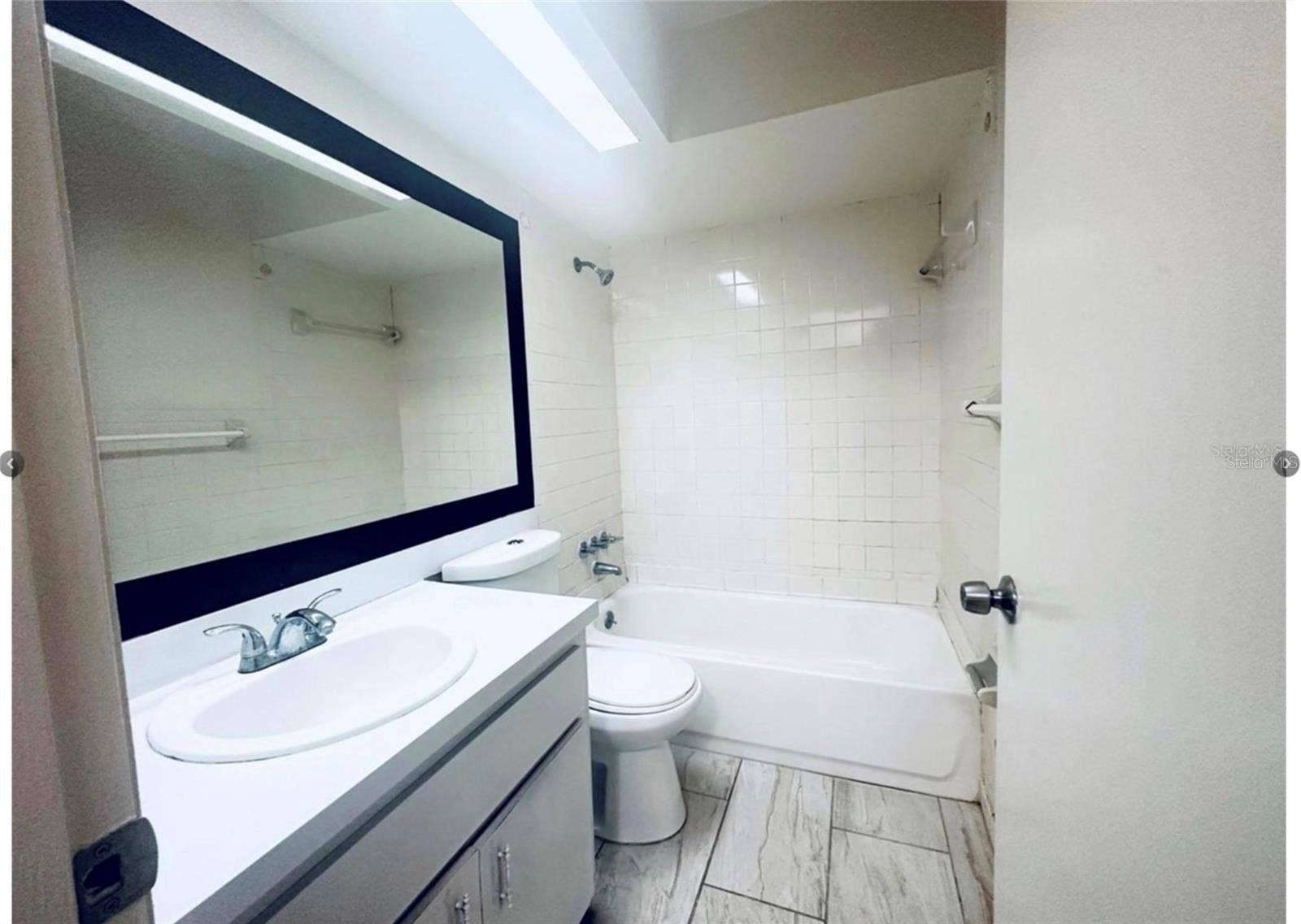 101 LAKE HUNTER DRIVE, #15 & 16, Lakeland, FL 33803