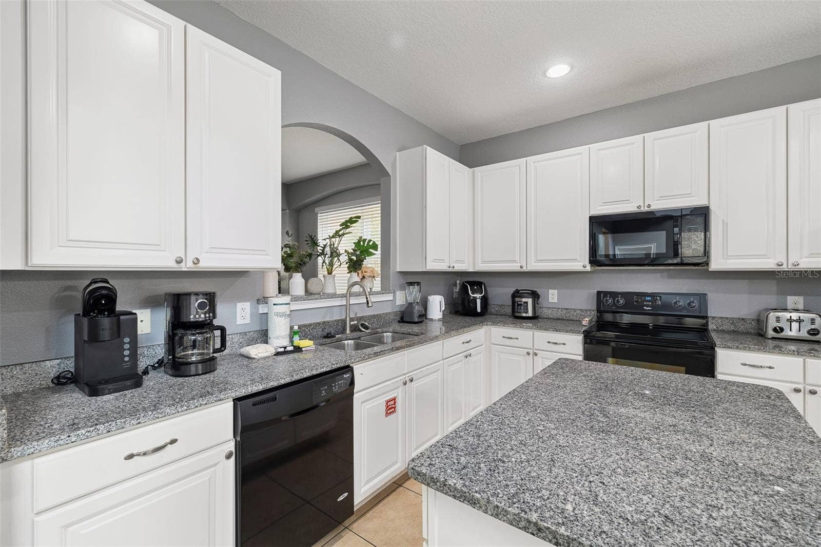 5221 OAKBOURNE AVENUE, Davenport, FL 33837 5221 OAKBOURNE AVENUE, Davenport, FL 33837