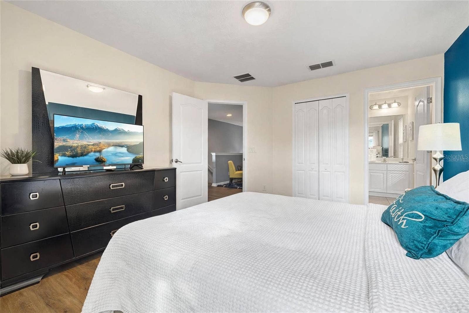 5221 OAKBOURNE AVENUE, Davenport, FL 33837 5221 OAKBOURNE AVENUE, Davenport, FL 33837