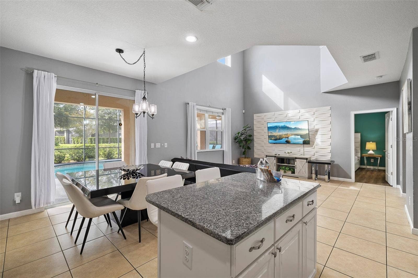 5221 OAKBOURNE AVENUE, Davenport, FL 33837 5221 OAKBOURNE AVENUE, Davenport, FL 33837
