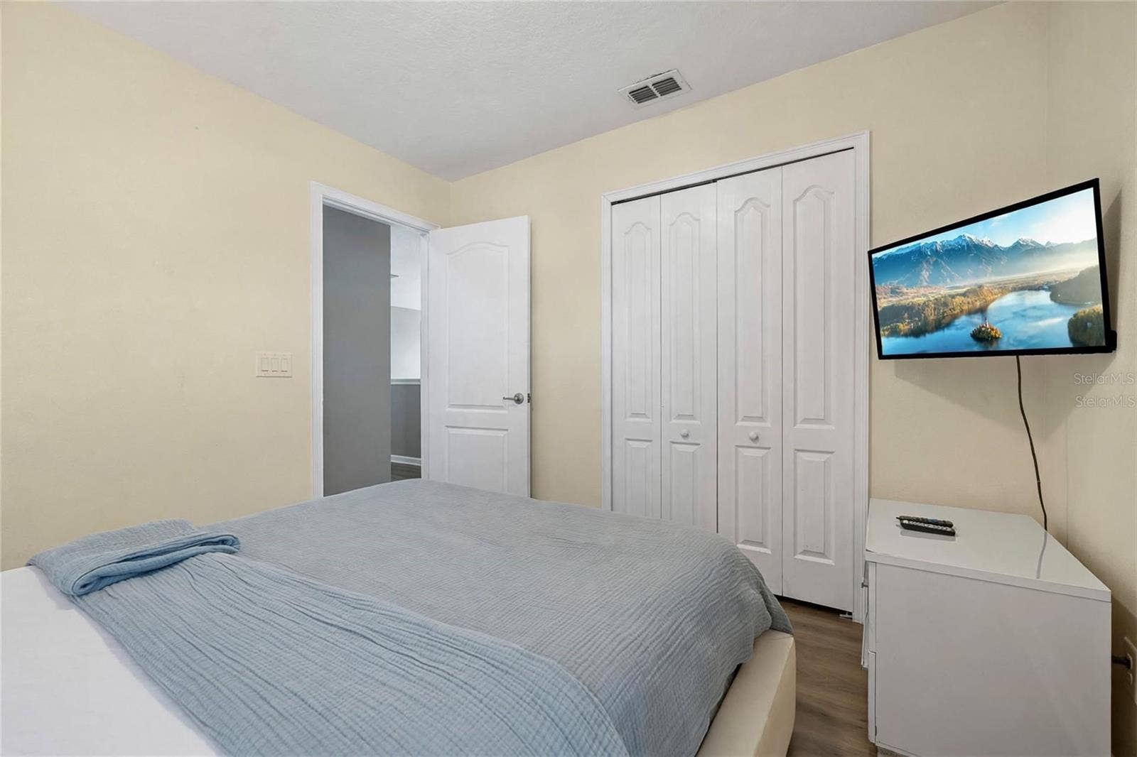 5221 OAKBOURNE AVENUE, Davenport, FL 33837 5221 OAKBOURNE AVENUE, Davenport, FL 33837