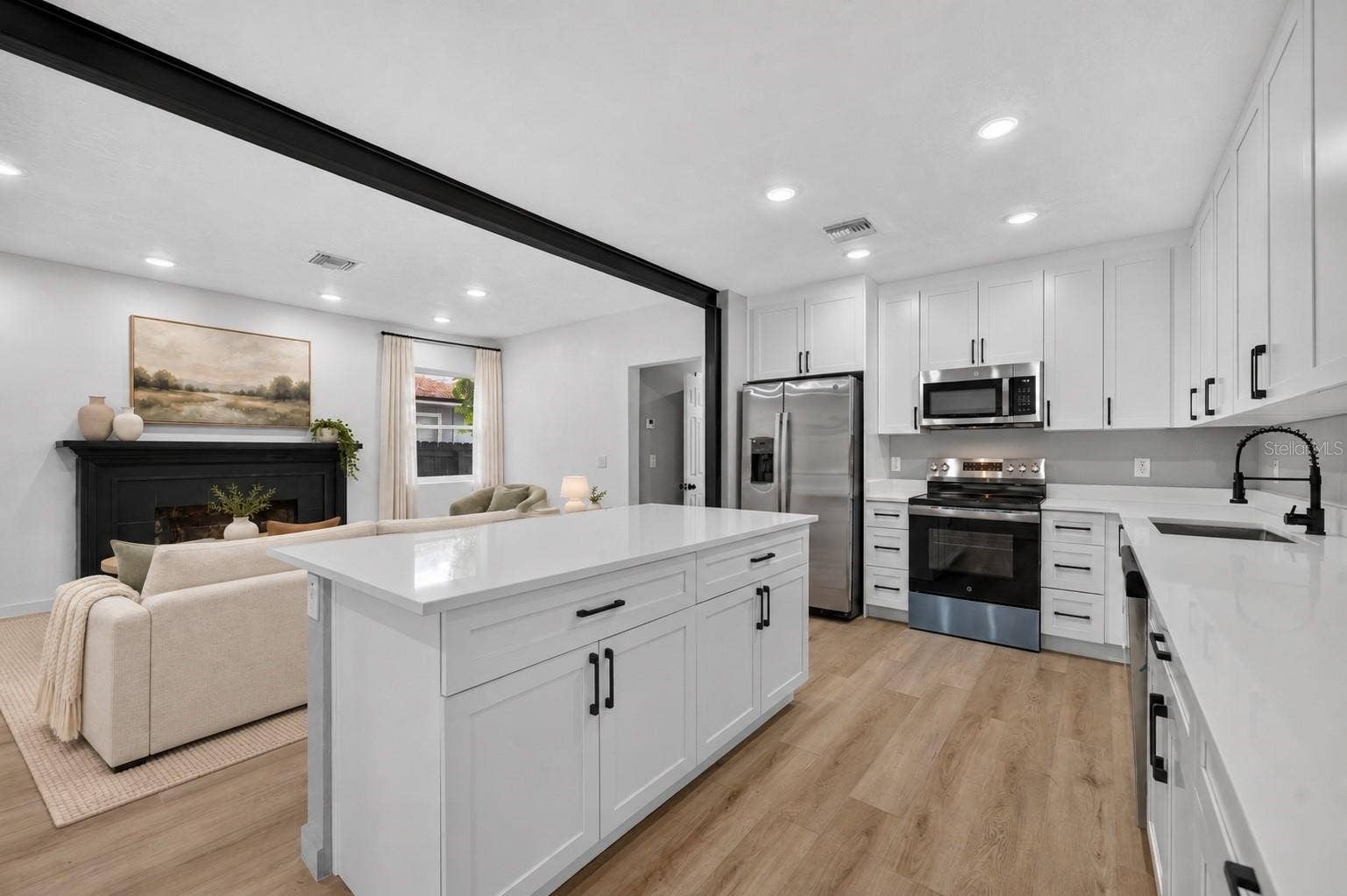 1741 LYNDALE BOULEVARD, Maitland, FL 32751 Kitchen - Virtually Sataged