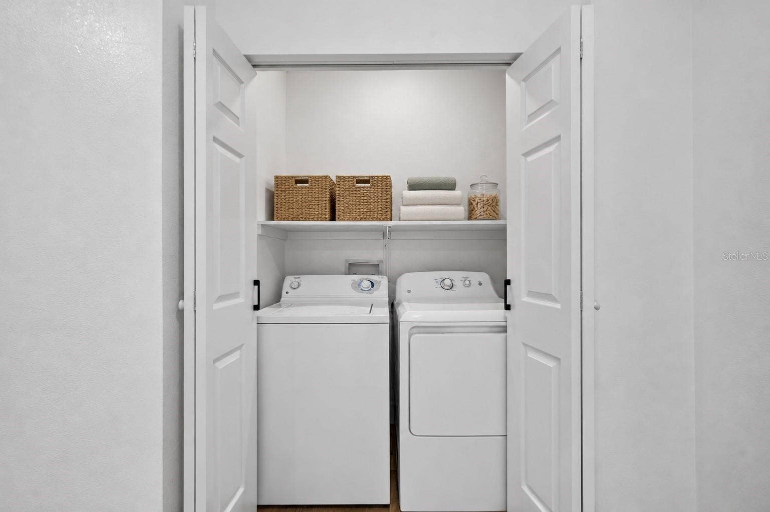 1741 LYNDALE BOULEVARD, Maitland, FL 32751 Laundry Closet -Virtually Sataged