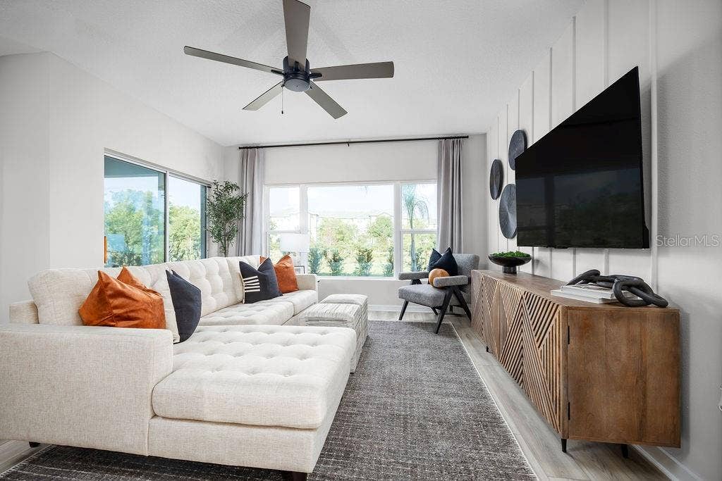 327 THOMPSON VILLAGE AVENUE, Apopka, FL 32703 Great Room