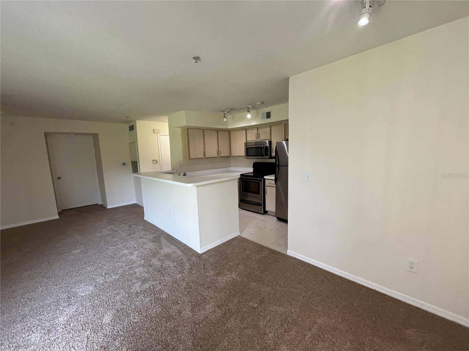 7360 WESTPOINTE BOULEVARD, #116, Orlando, FL 32835 7360 WESTPOINTE BOULEVARD, #116, Orlando, FL 32835