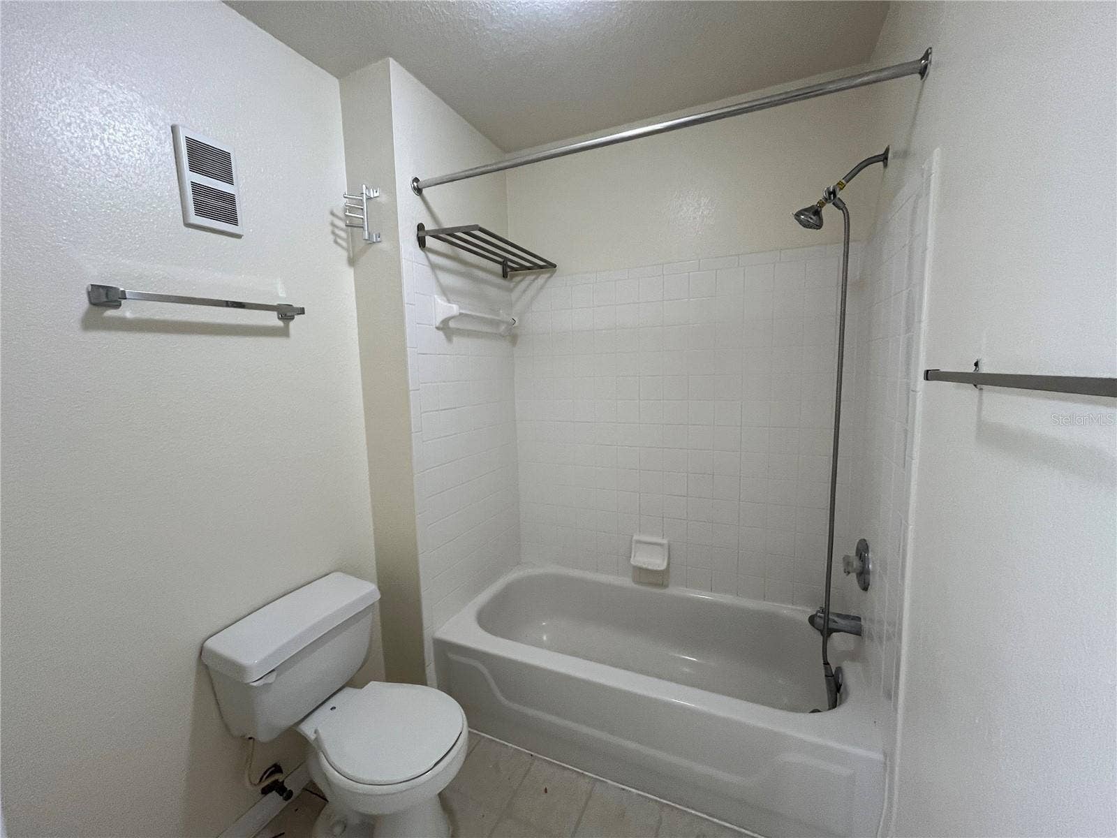 7360 WESTPOINTE BOULEVARD, #116, Orlando, FL 32835 7360 WESTPOINTE BOULEVARD, #116, Orlando, FL 32835