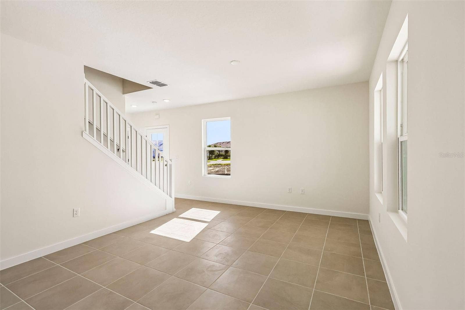 2732 MEADOW CREST DRIVE, St Cloud, FL 34773 2732 MEADOW CREST DRIVE, St Cloud, FL 34773