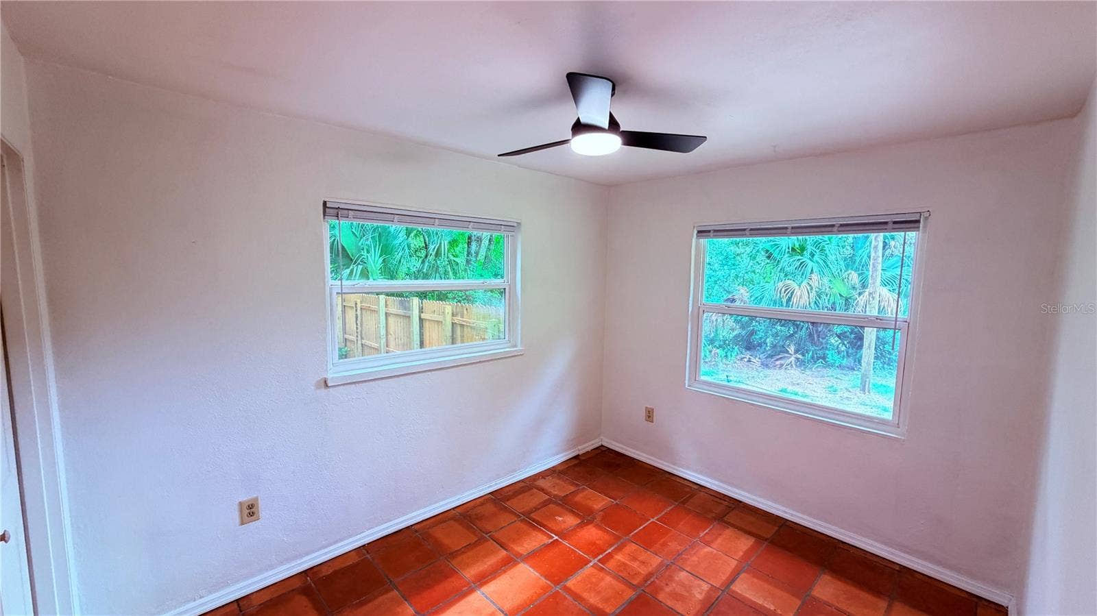 31061 LOCHMORE CIRCLE, Mount Plymouth, FL 32776 31061 LOCHMORE CIRCLE, Mount Plymouth, FL 32776