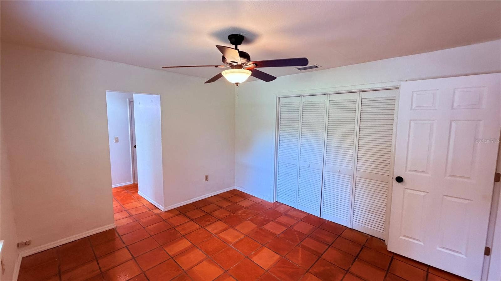 31061 LOCHMORE CIRCLE, Mount Plymouth, FL 32776 31061 LOCHMORE CIRCLE, Mount Plymouth, FL 32776